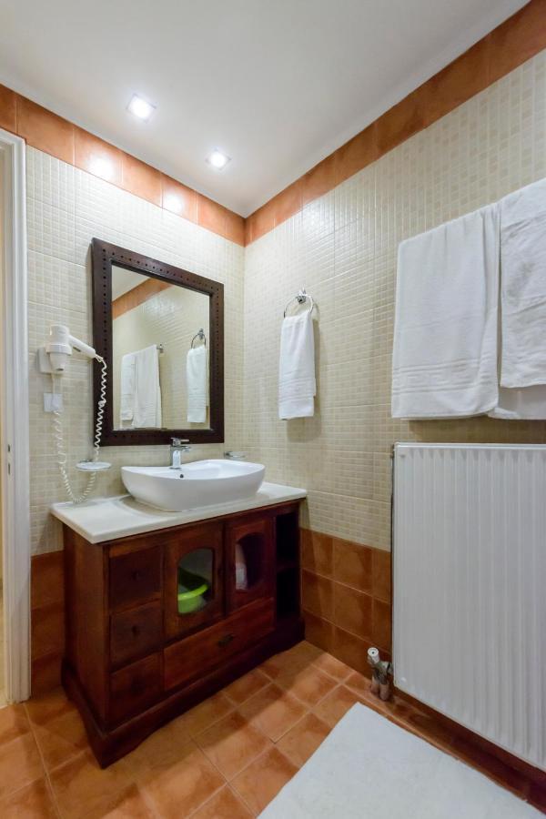 Villa Maxim With Private Pool & Tennis Court Halikounas 外观 照片