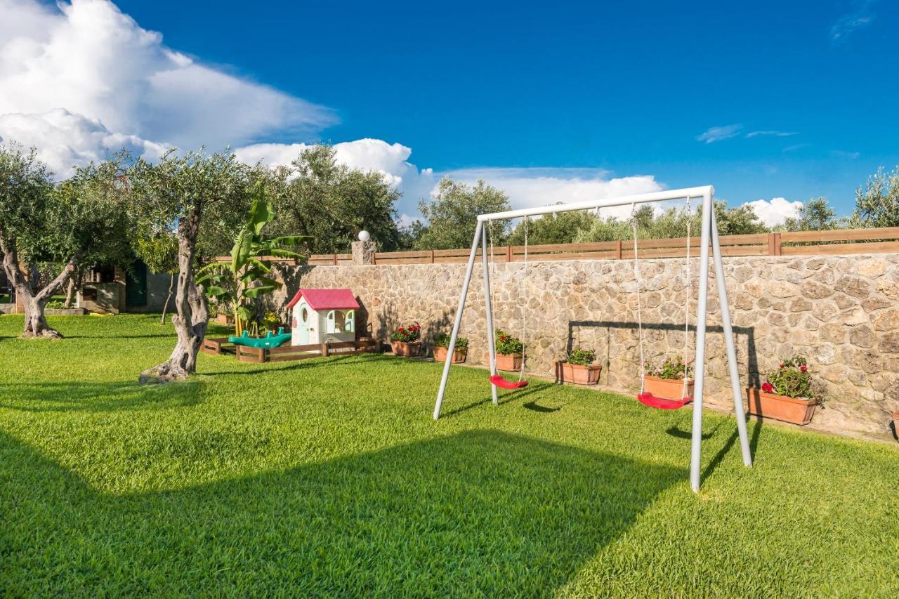 Villa Maxim With Private Pool & Tennis Court Halikounas 外观 照片